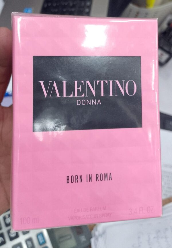 Valentino Donna Born in Roma